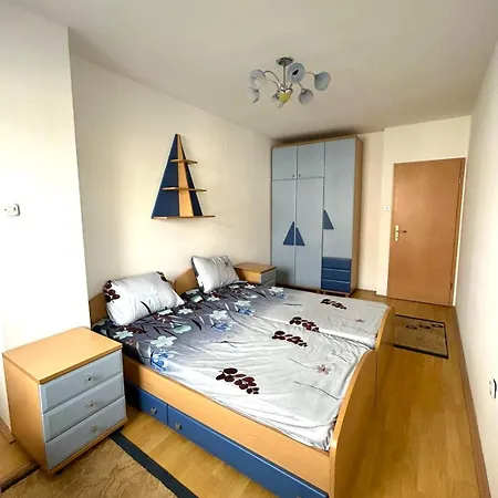 Es - Apartment
